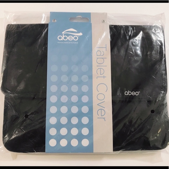 Abeo Accessories - NWT Abeo neoprene tablet cover